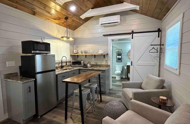 Blissful Nook Tiny Home ~ Cozy Retreat w/Hot Tub; near Town and Deep Creek