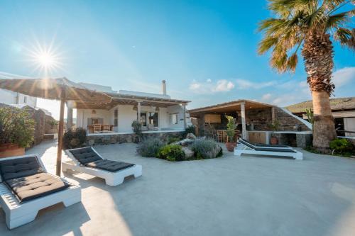 Blue Cove Maisonette at Ftelia beach, SeaView