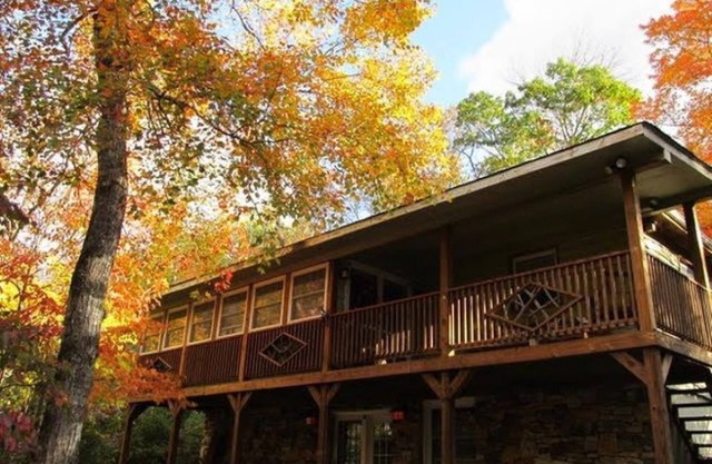 Blue Ridge Mountain Retreat with Cozy Firepit Terrace.
