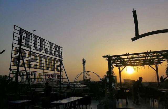 Blue Swiss Hotel & Cafe