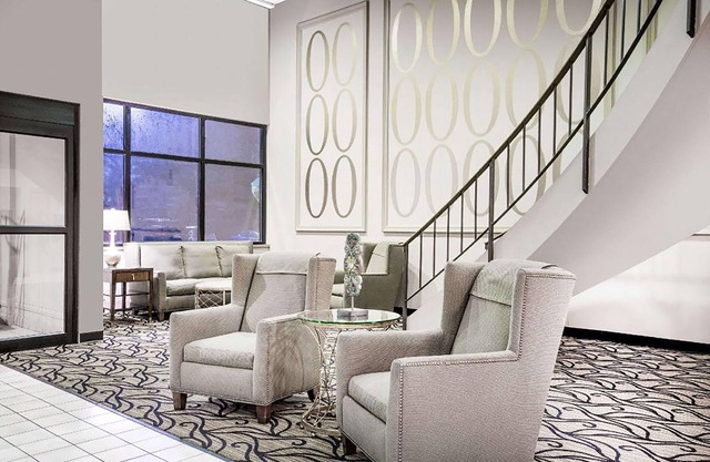 Norwood Inn & Suites La Crosse