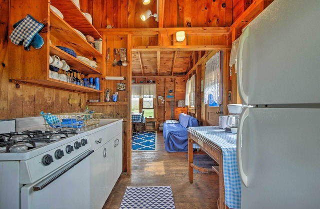 'Blueberry Cottage'-Dock en Scenic Back River Cove
