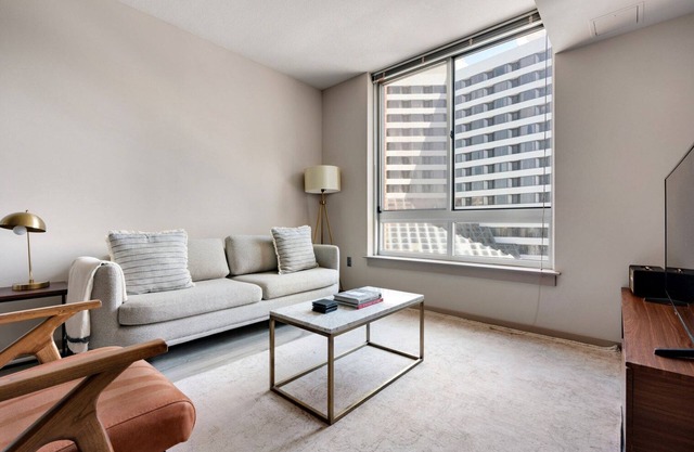 Blueground | Crystal City, rooftop, nr Potomac River