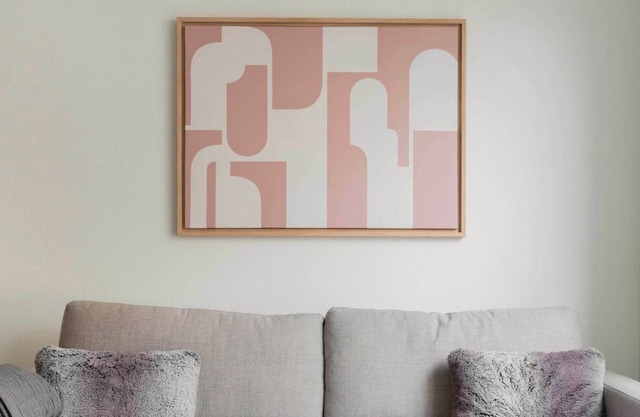 Blueground | North Hayward, pool, nr Hayward Park