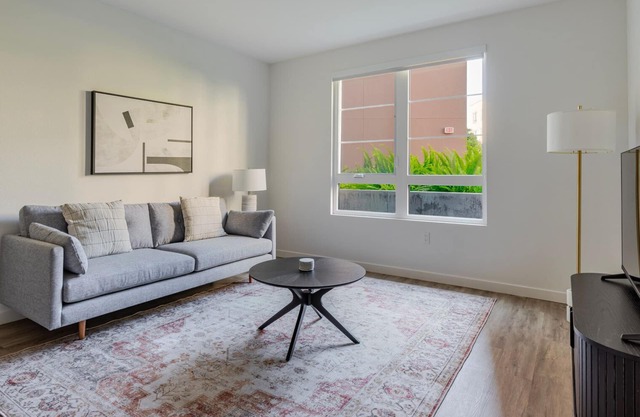 Blueground | Santa Clara, washer, nr Central Park