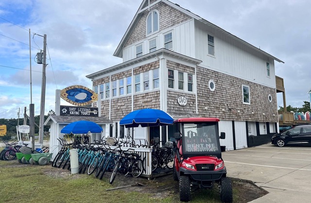 BOARDING STATION - 1 Bedroom Apt, Sound View, W.D, WiFi & Recreation Package.