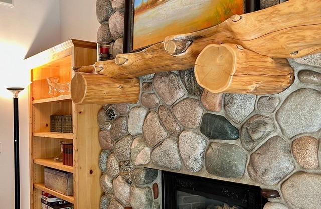 Boardman Monarch River HOT TUB Fireplace