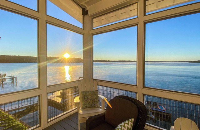 Boat Dock & Stunning Views: Lake Martin Retreat!