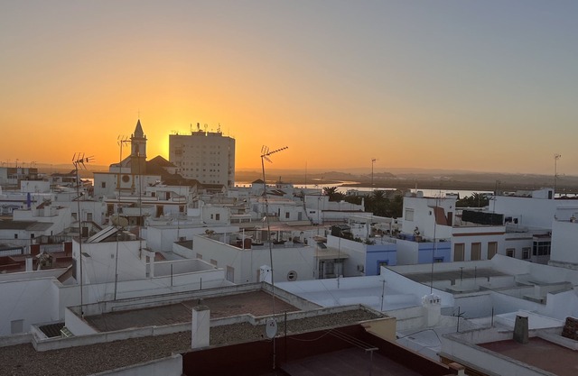 Boat Village Ayamonte. Tu escapada romantica