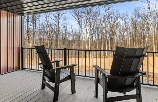 Bobcat Lodging, Up to 30 Guests, Perfect for Large Gatherings & Celebrations!