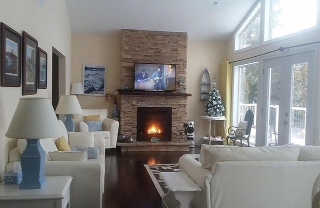 Nuevo, Ejecutivo. Kawartha frente al agua - Kawartha Lakes