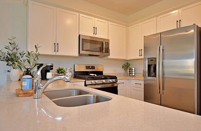 Boho Getaway | Playgrounds & Close To Market