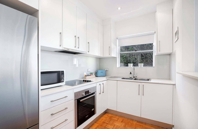 Bondi Getaway - Parking and Walk to the Beach