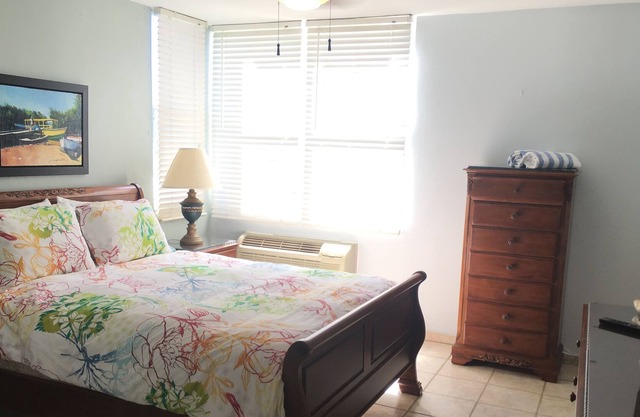 ¡NUEVO LISTADO! Boqueron Bay Villas ático cerca de la piscina, WiFi, aire acondicionado