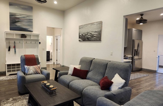 Bordeaux Bungalow | 1 Block to Downtown | Lovely Backyard | Dog Friendly