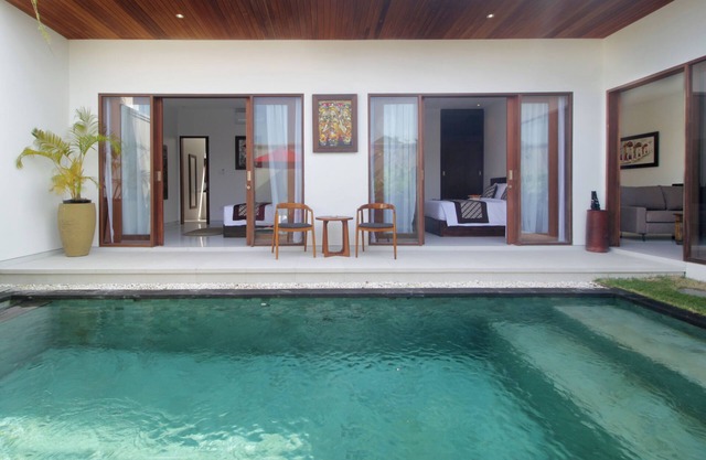 Bougainvillea Villas Cemagi by Parigata