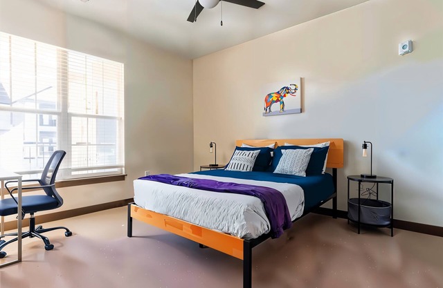 Boulevard Stays Stylish 1BR Secure Parking, Pool & Gym