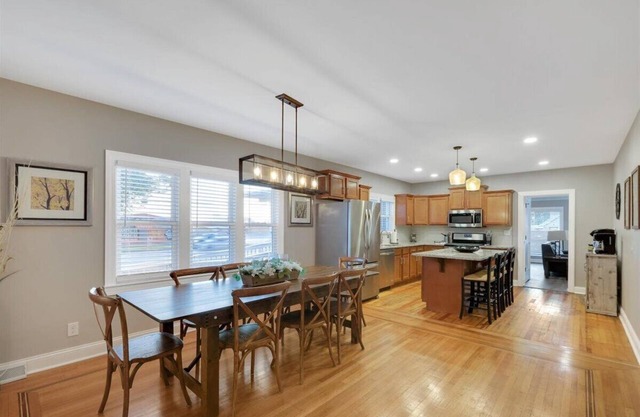 Bourbon House 1 | Expo Center - Private Backyard