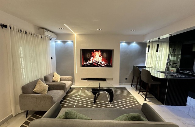 Brand New 3 bedroom bungalow, 5 mins from Giwa Water park