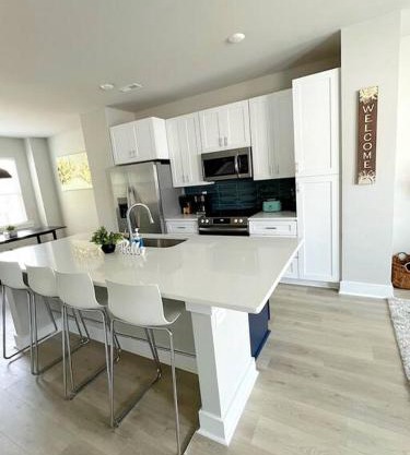 Brand New Build 10 Min- Uptown