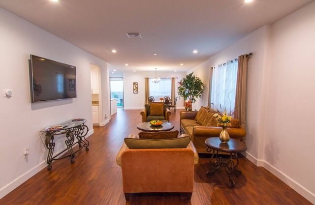 Casa nueva de lujo - 2700 SQFT 4 habitaciones 3 baños