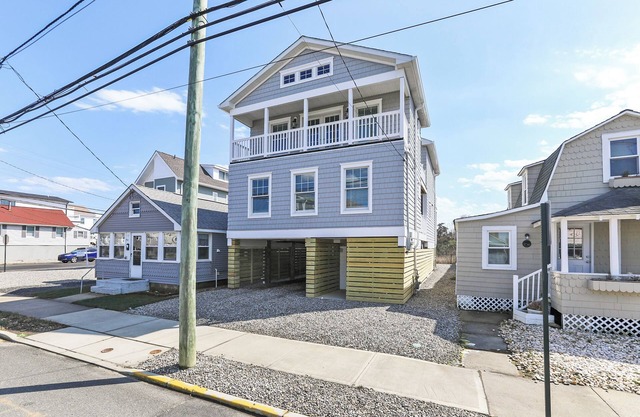 Brand New Manasquan Beach House, steps to beach!