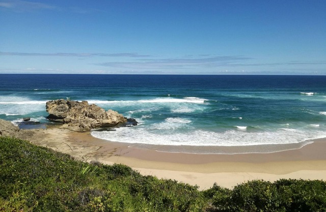 Breakers & Bushbuck, Dolphins & Whales At Brenton-on-sea. Experience Nature.