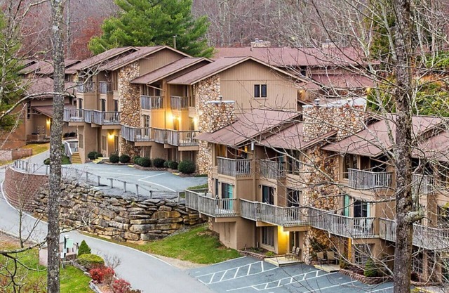 Breathe in Fresh Mountain Air in this 2BD resort condo with amenities onsite