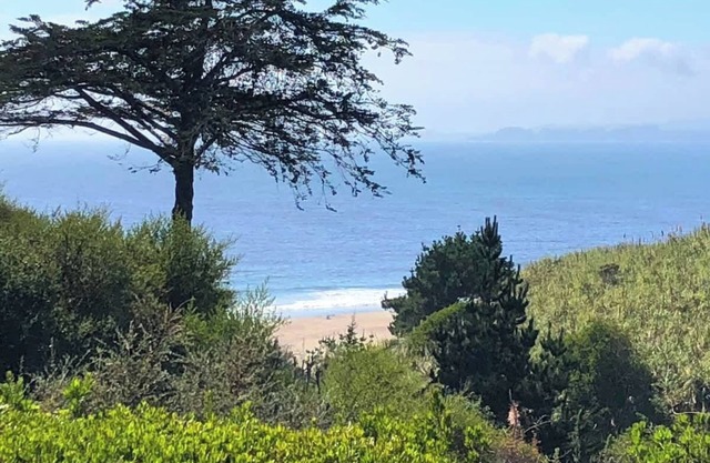 Breathtaking White Water Views at Seascape Resort