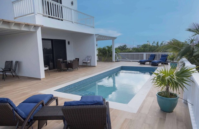 Breezy Escape with Shared Pool & Easy Beach Access