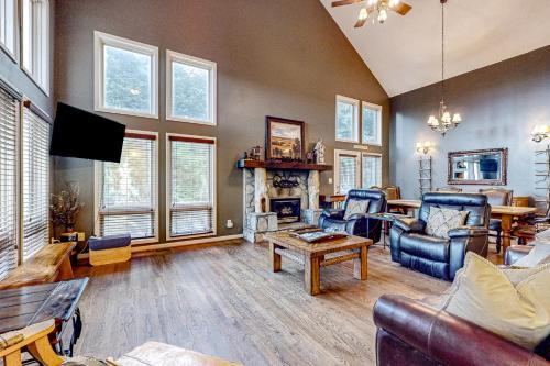 Briarcliff Mountain View Lodge