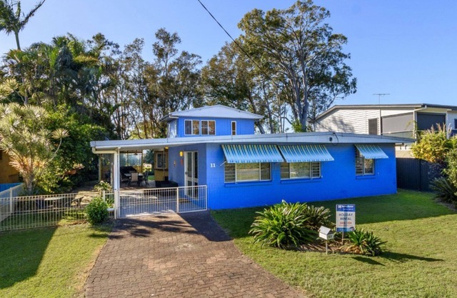 Bribie Beach House, frente al mar directamente al otro lado de la calle - Solander Esp, Banksia Beach