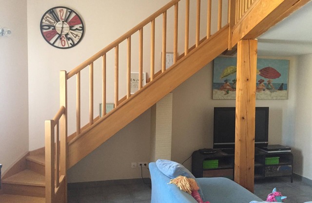 brillante plana, acogedor, perfecto para la familia. 80m2, 3 dormitorios, garaje privado