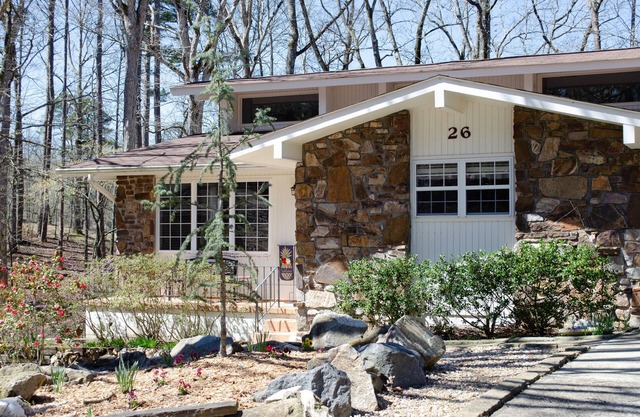 Bright Inviting Hot Springs Village Golf Course Home