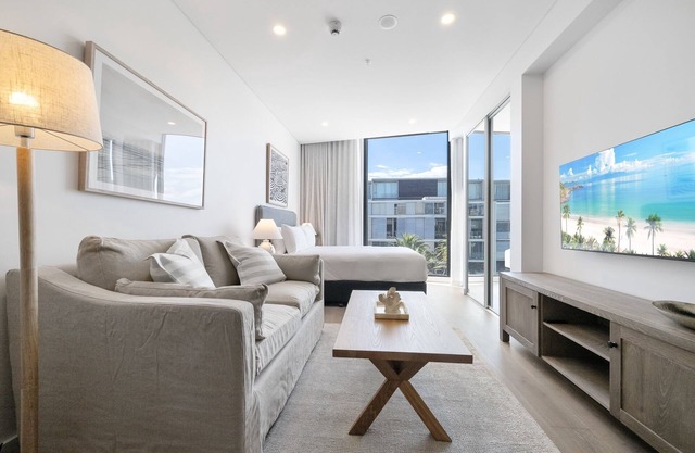 Bright Studio with Rooftop BBQ in Fremantle