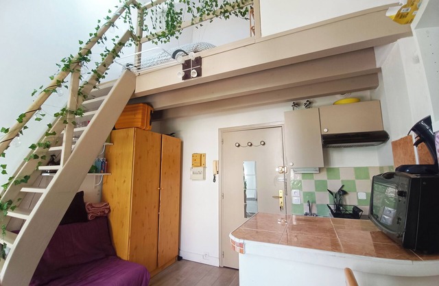 Bright studio in the beautiful city of Nice