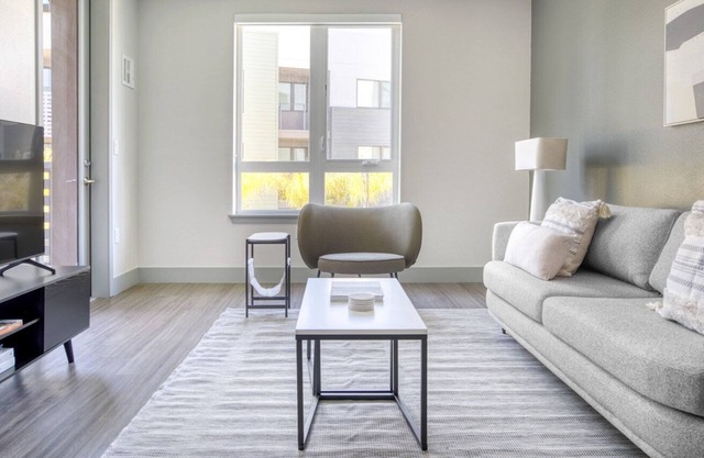 Bright Walnut Creek 1BR w/ Pool, Gym & W/D, walk to BART, by Blueground