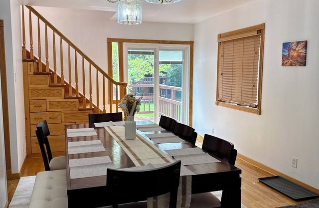 Brilliant bungalow in Midvale ski/hike, fishing, recreational activities