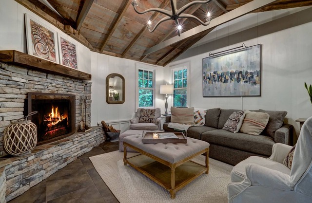 * Alquiler nuevo * - Broadleaf Cottage en Mirror Lake Area of Highlands