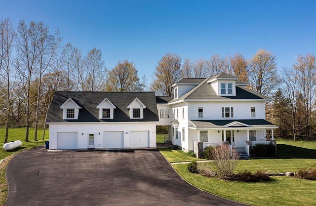 Broomhead Farmhouse Apt Traverse City