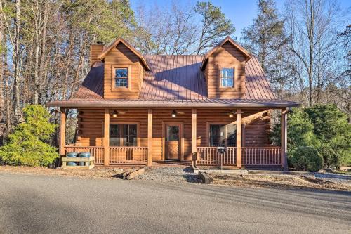 Bryson City Cabin with Private Hot Tub and Game Room