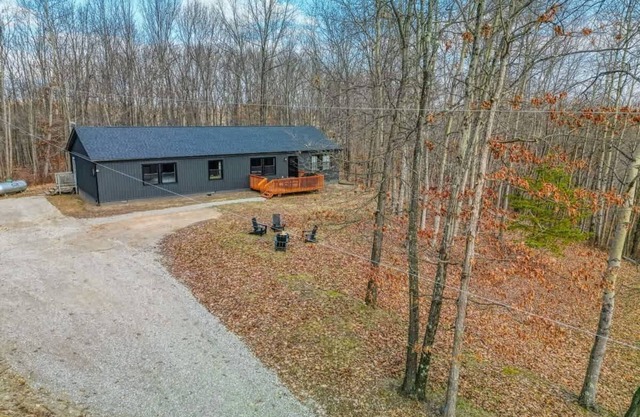 Buckingham Woods I Hocking Hills