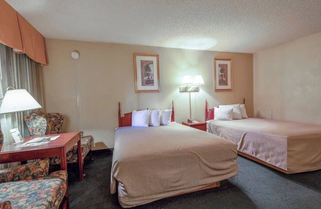 Budget-Friendly Room w/ Tea & Coffee Maker Near Historic Route 66 Attractions