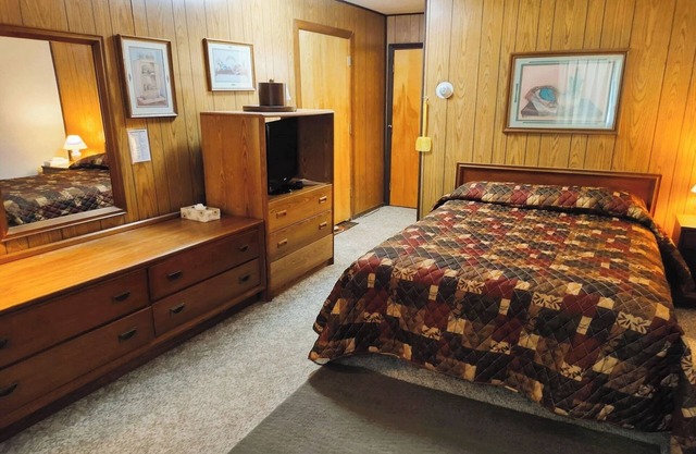 Budget Stay Near Fishing Spots & Border Attractions – for Business and Leisure