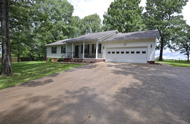 Buffalo to Branson country house