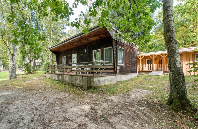 Bungalow '15 - Finnhütte' with Private Terrace and Shared Garden