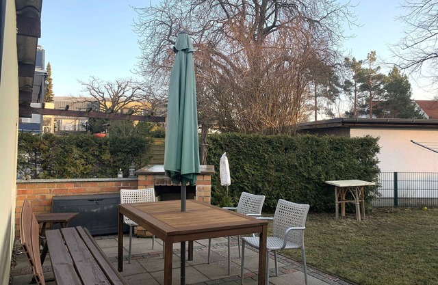 Bungalow - Bungalow con terraza y jardín