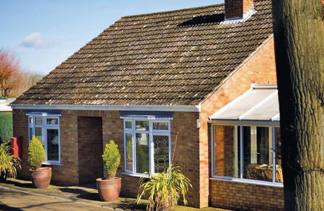 3 bedroom accommodation in Woodthorpe