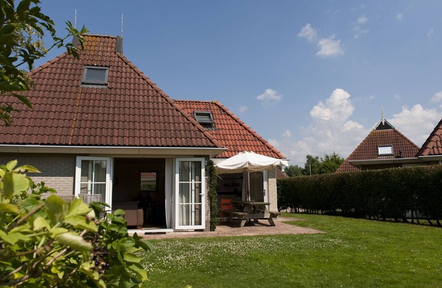 Bungalowpark It Wiid by Interhome