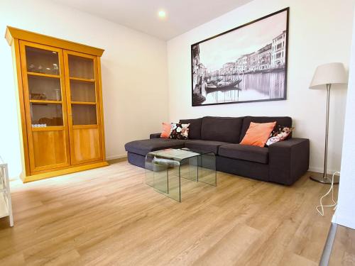 Burgunder - helle und ruhige Wohnung in Uninähe